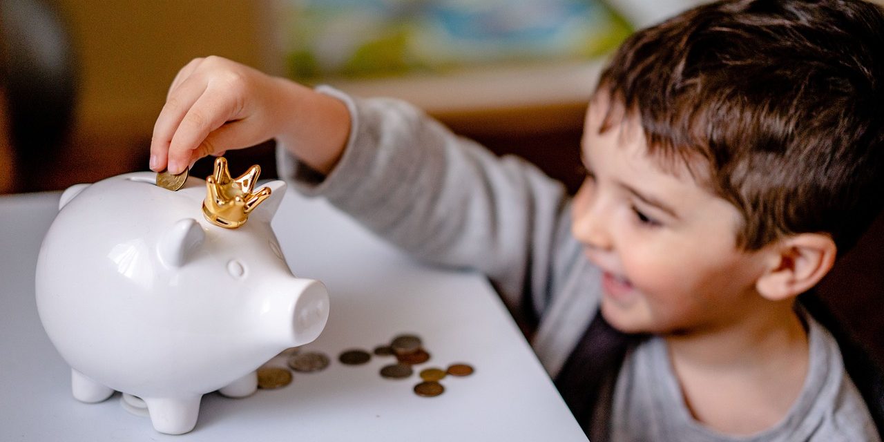 5 Money Saving Tips To Grow Your Family Savings Account